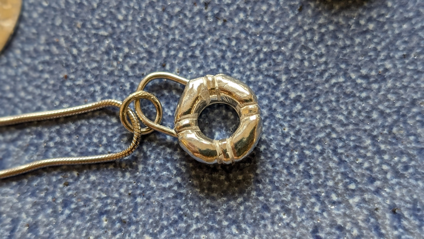 Life ring pendant and chain
