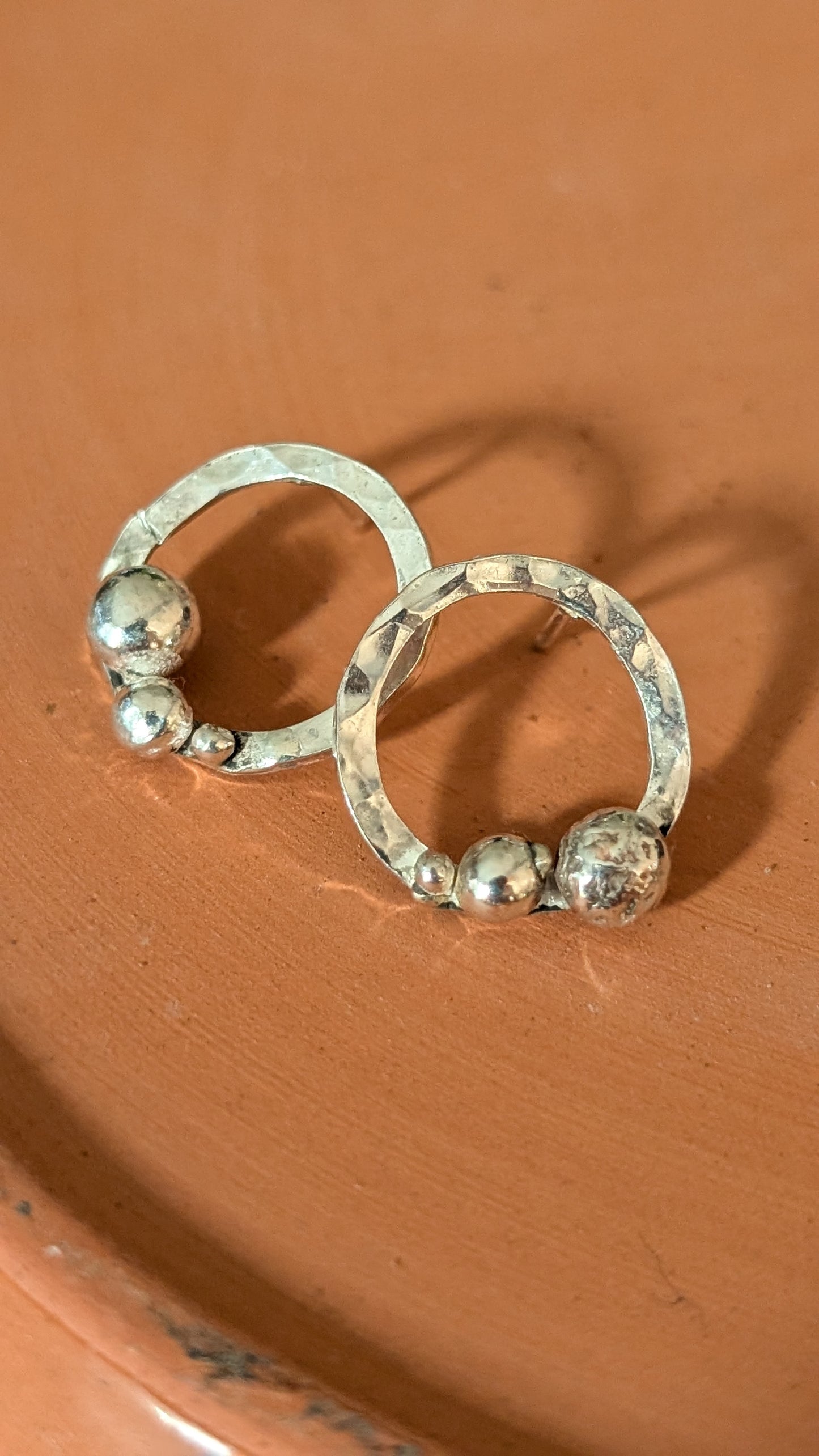 Hammered silver circle earrings